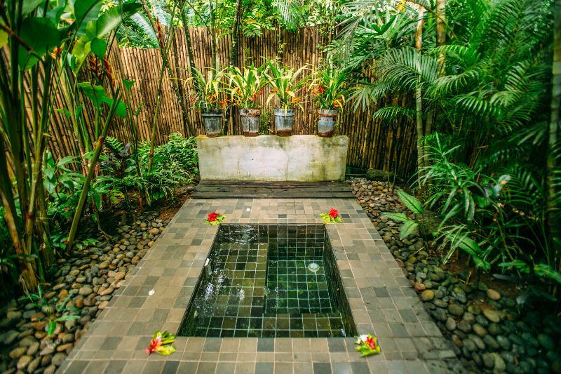 Qamea Resort & Spa Dreketi Luaran gambar